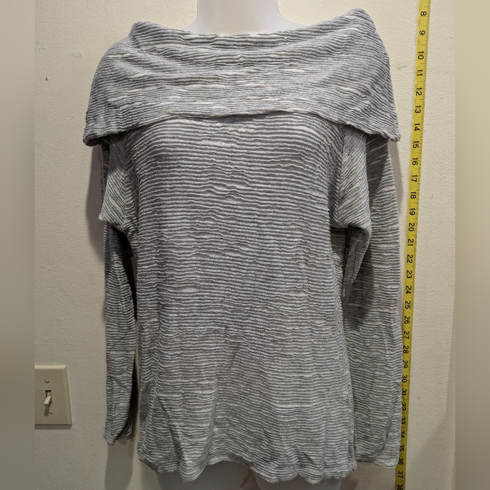 Dolan Off-the-Shoulder Gray Sweater Size 8